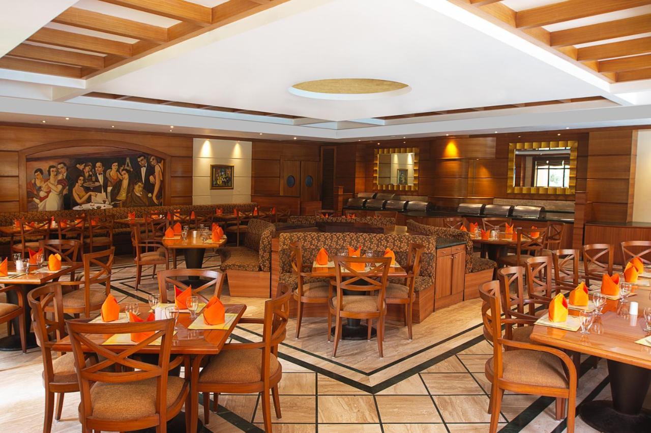 The Classique Club Mumbai Exterior photo
