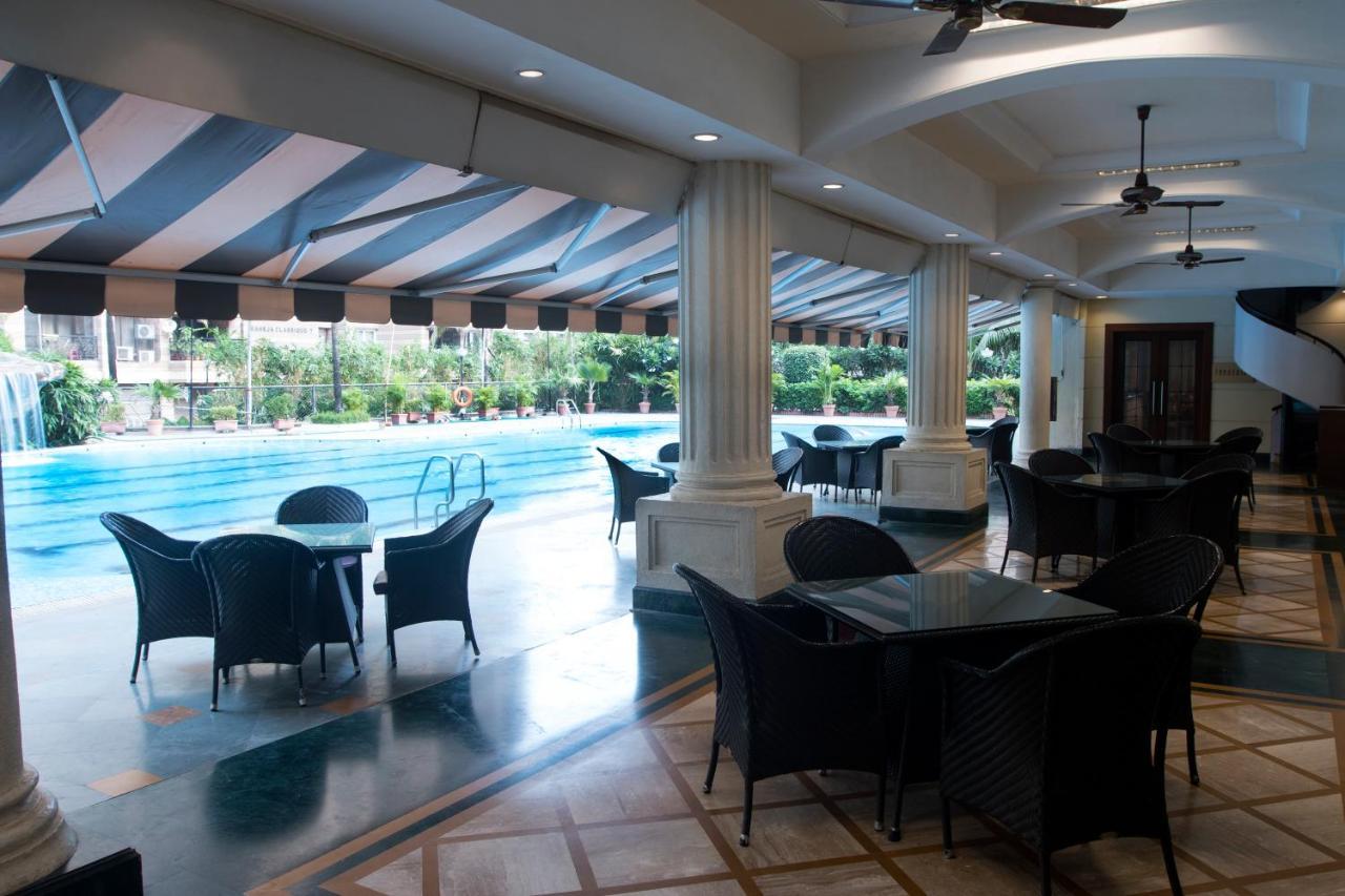 The Classique Club Mumbai Exterior photo